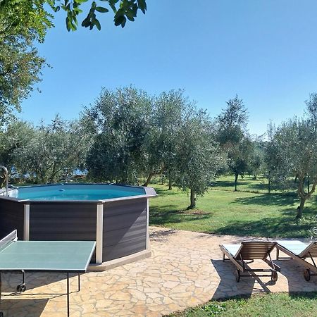 Beach House Ive With Jacuzzi, Pool, Playground And Bbq In An Olive Grove With A Beach, Pomer - Istria Eksteriør bilde